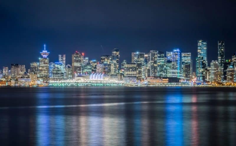 the city of Vancouver skyline at night